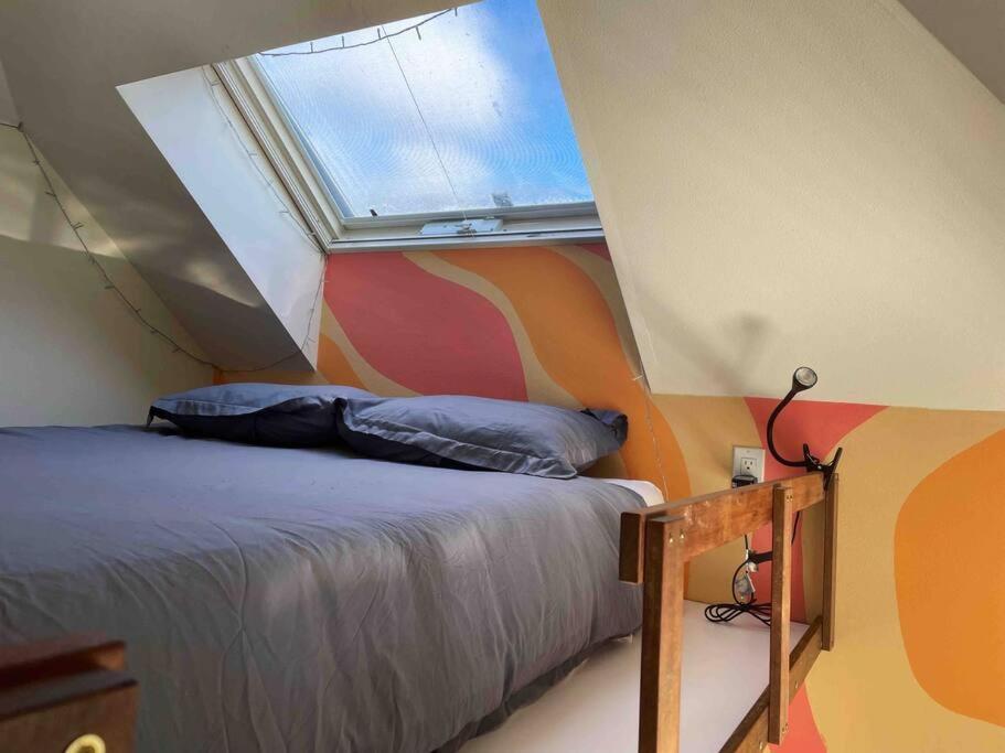 Villa Adorable Cozy House With Parking And Loft! à Seattle Extérieur photo